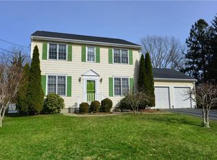 18 Congress Rd, Barrington, RI 02806