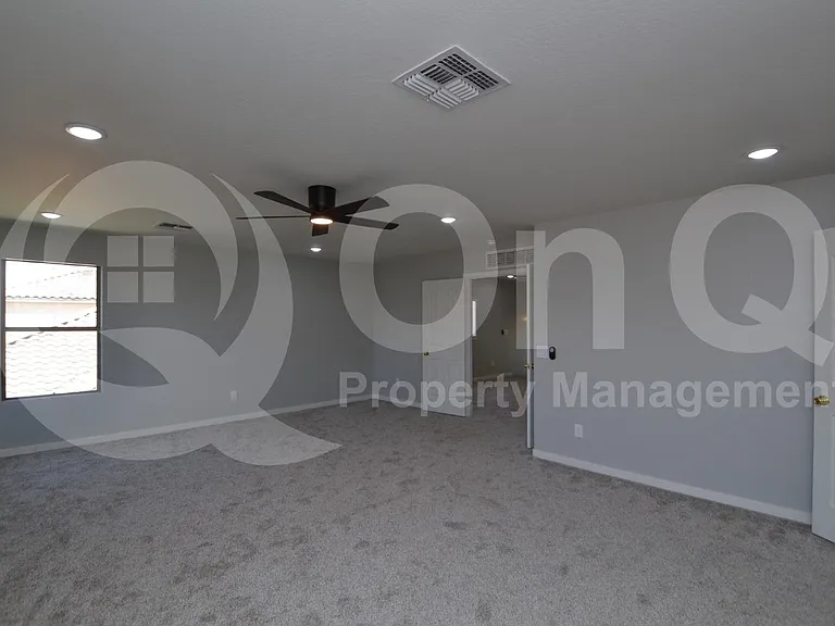 655 E Winchester Way — Photo 7