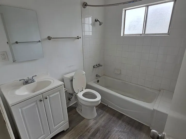 600 N Louise St — Photo 11