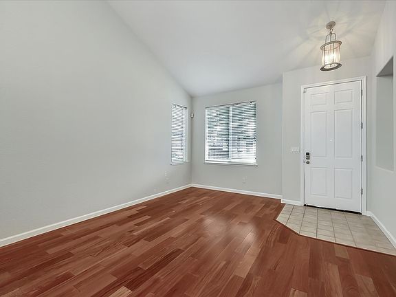 5th image of 532 Seastorm Dr