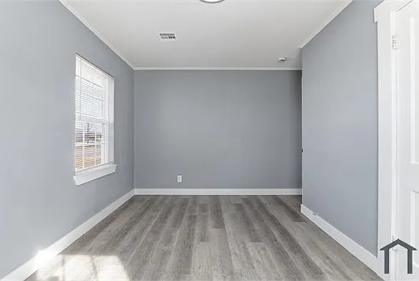 1717 N Harvard Ave — Photo 14