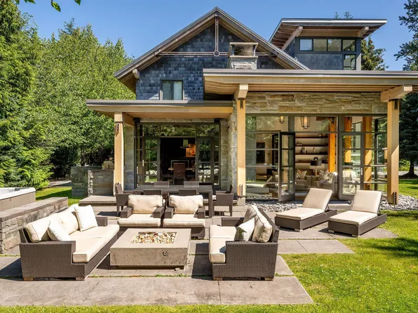 6677 Crabapple Dr, Whistler, BC V8E 0C5