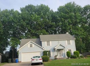 310 Carol Ln, Elyria, OH 44035