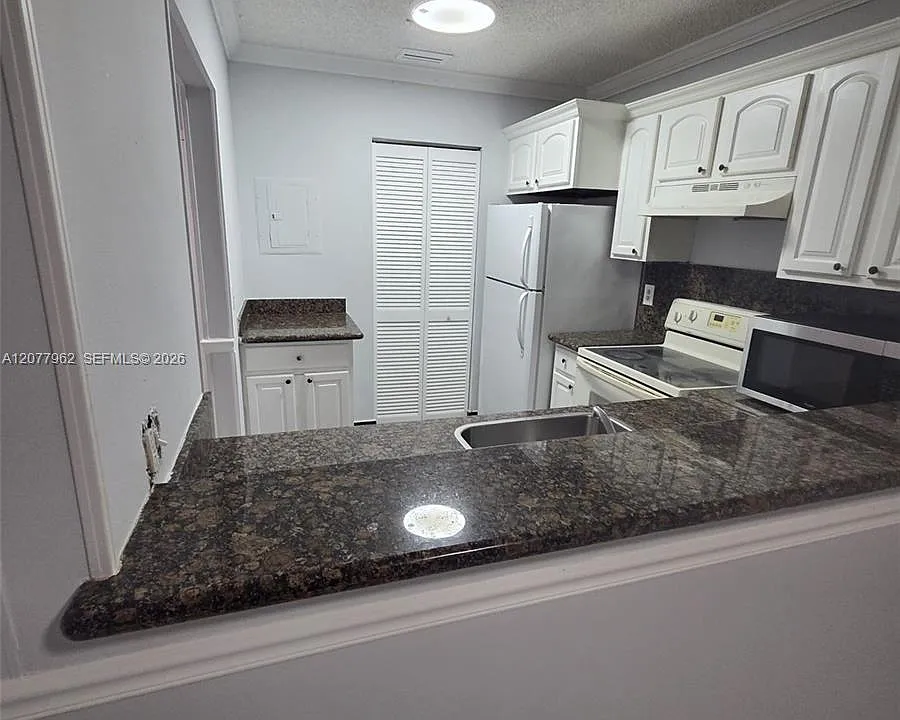 1150 NW 80th Ave #205
