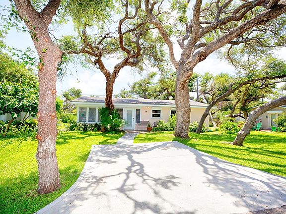 2nd image of 6 Beachwood