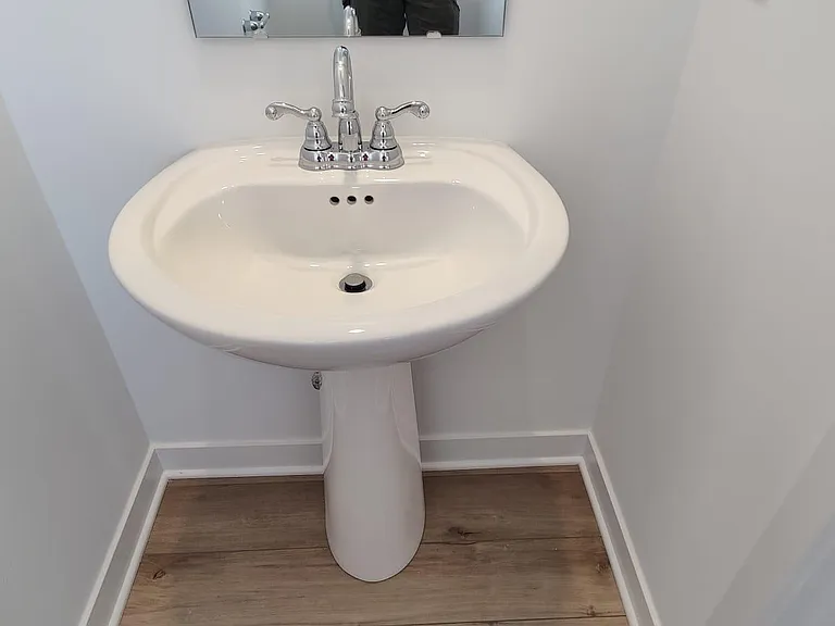 2209 Dixon Creek Dr — Photo 10