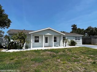 451 Whiting Ln, Atlantic Beach, FL 32233