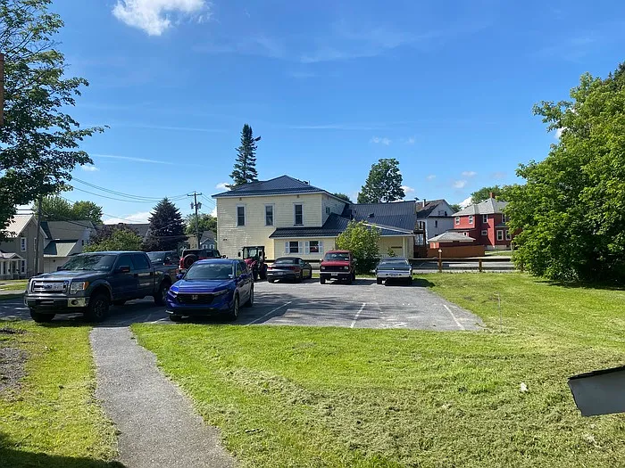 405 Budd St #4 — Photo 9