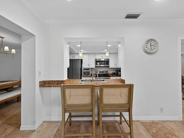 4431 NE 28th Ave — Photo 30