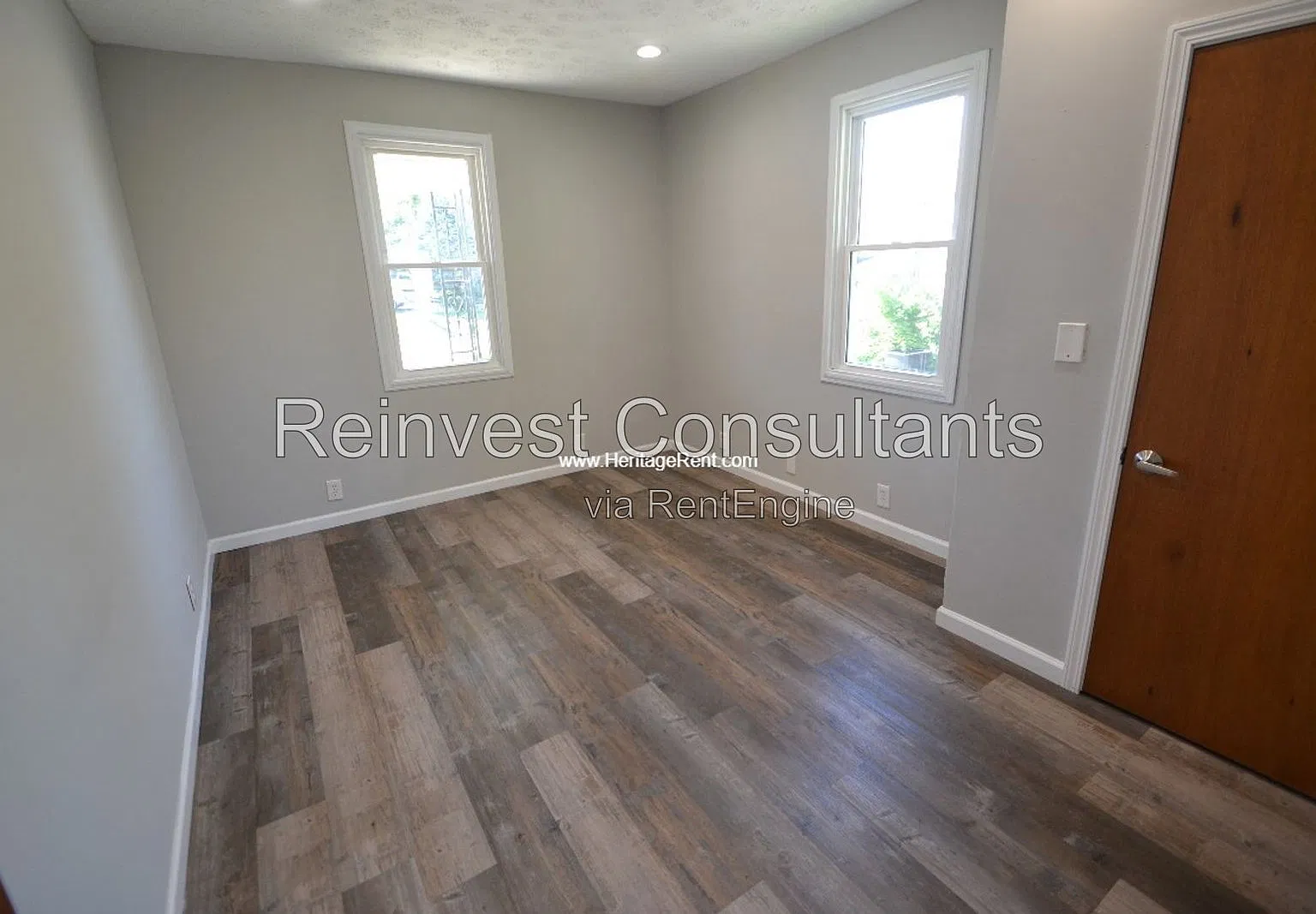 4 bed, 2.0 bath, 1350 sqft, $1,995 — Photo 4