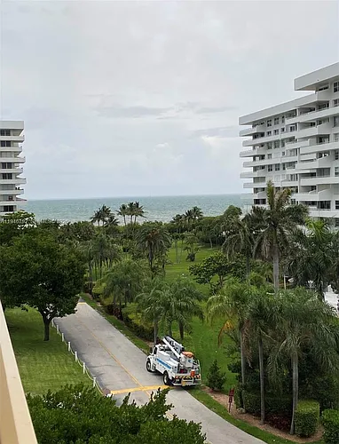 155 Ocean Lane Dr #611 Photo 1