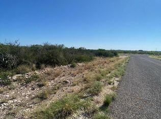 29 Rocky Hills Cir #D1, Uvalde, TX 78801