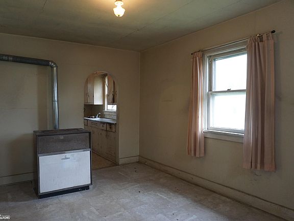 5th image of 301 Washington Ave