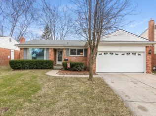 1656 Nantucket Rd, Plymouth, MI 48170