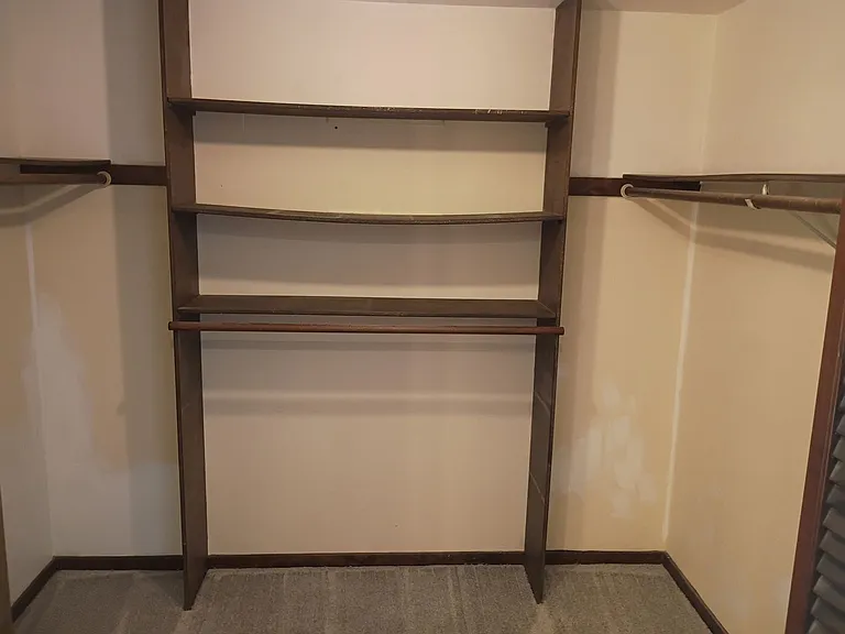 20550 Coventry Dr — Photo 15