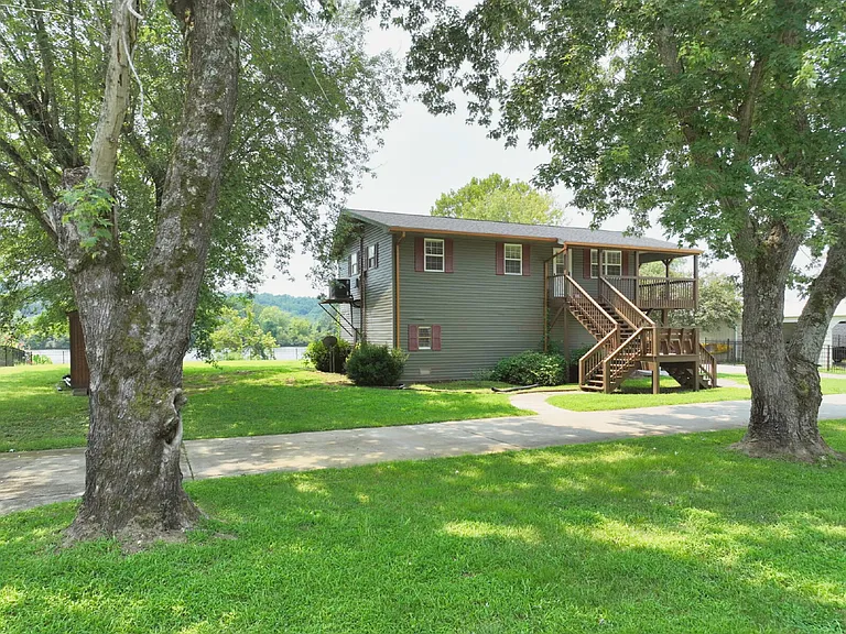 414 Wayne Jackson Rd — Photo 8