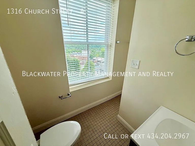 1316 Church St #A — Photo 8