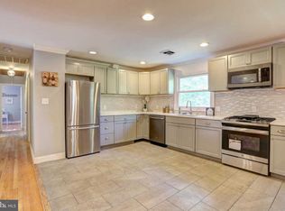 6900 Hillmeade Rd, Glenn Dale, MD 20769