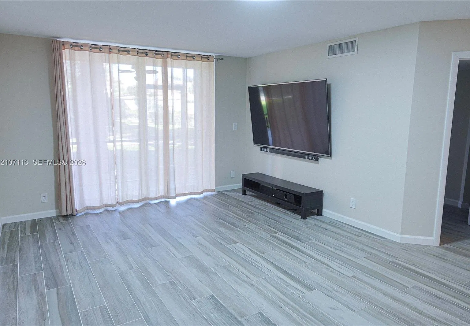 10451 W Broward Blvd — Photo 3