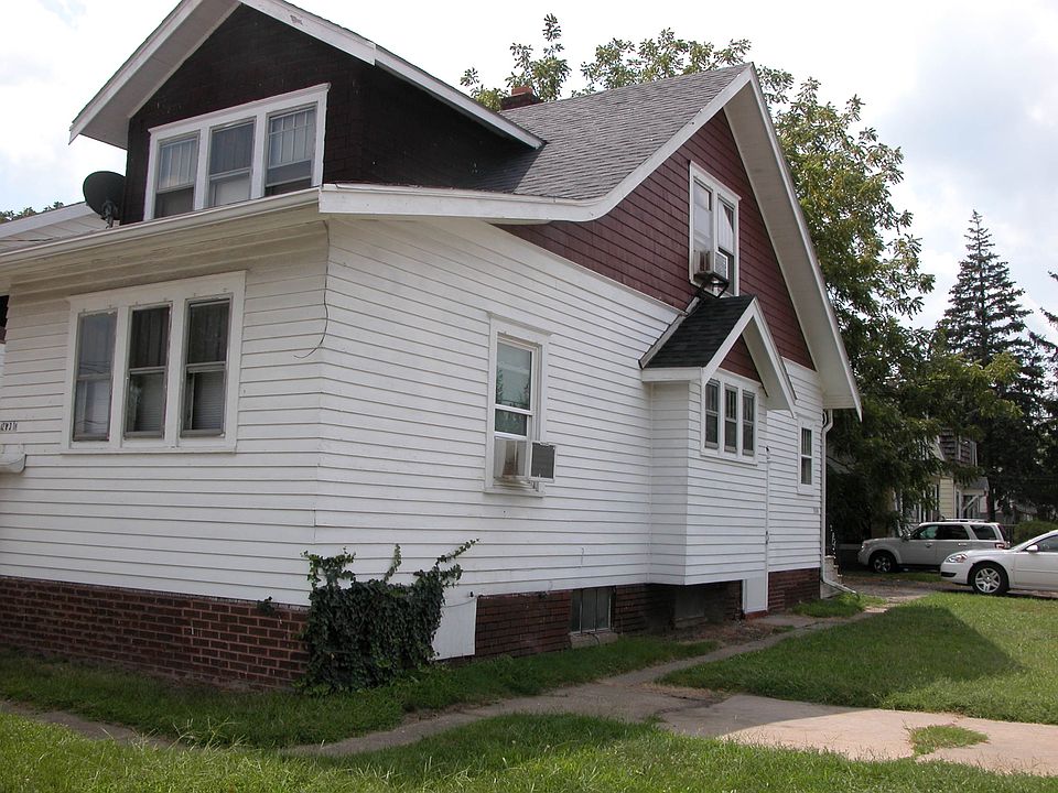2nd image of 2631 N University St