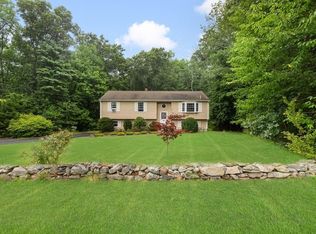 70 Kelton St, Rehoboth, MA 02769