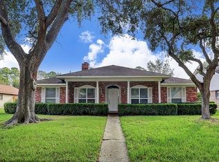 10023 Braes Forest Dr, Houston, TX 77071