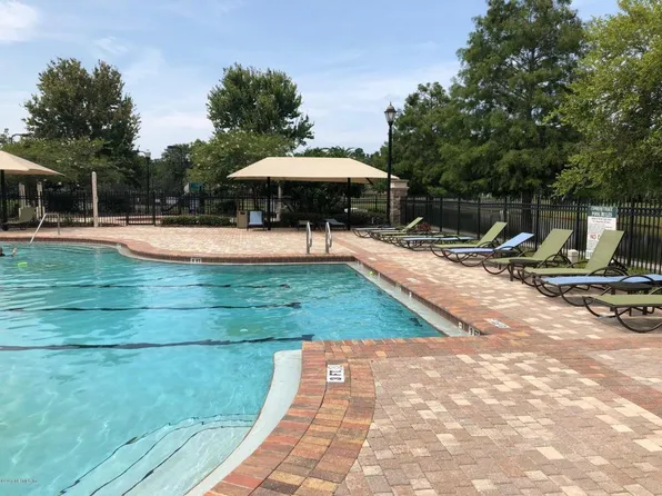 879 S Black Cherry Dr, Saint Johns, FL 32259