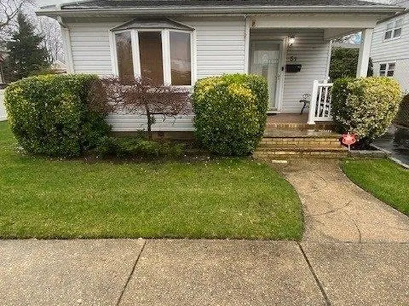 51 Washington Avenue, Mineola, NY 11501
