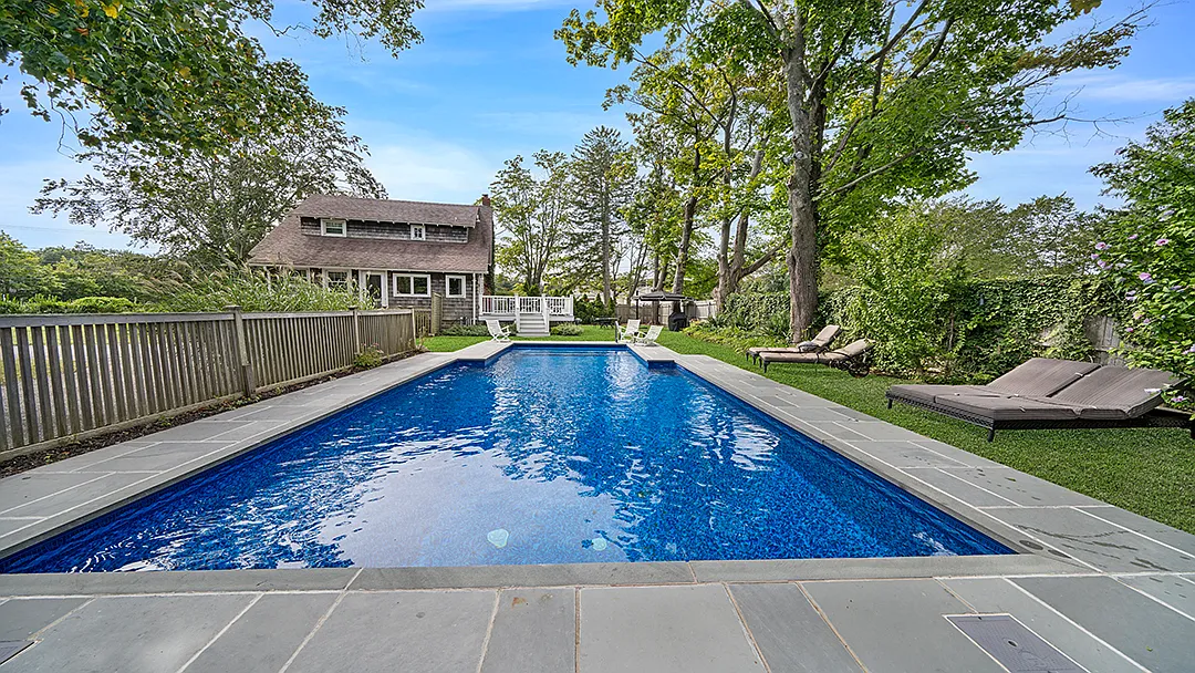 Three bed, two bath House, Pool & Pool House — Photo 1