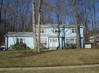 56 Nestlingwood Dr, Long Valley, NJ 07853