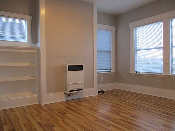 3rd image of 1428 Castro St APT 3