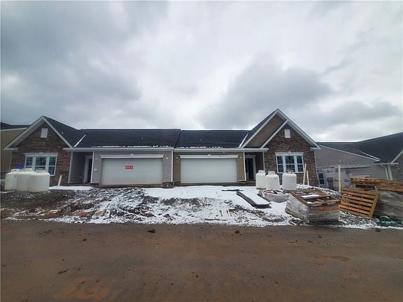 2nd image of 285 Olivia Dr