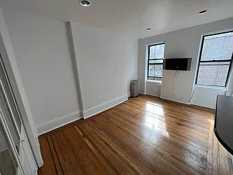 Rented by Best Apartments North Inc