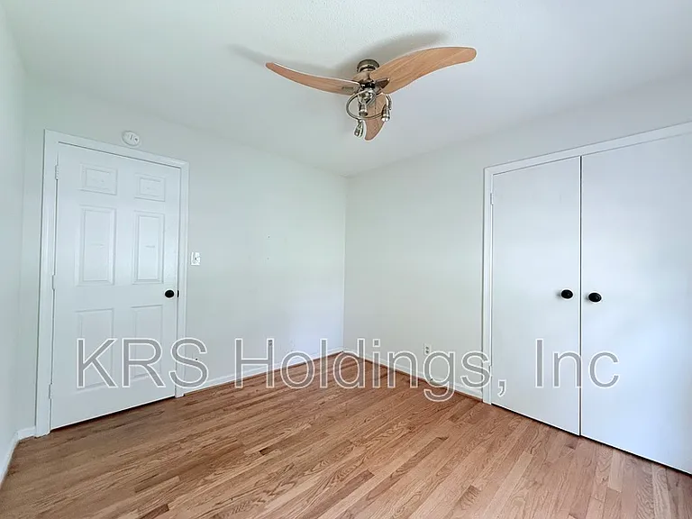 812 Knollwood Dr — Photo 3