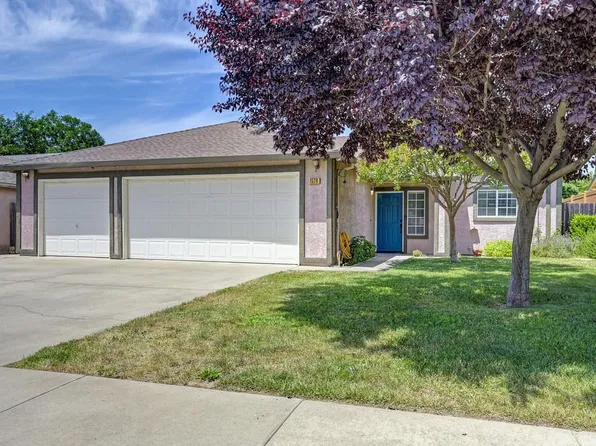 1578 E J St, Oakdale, CA 95361