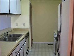 3rd image of 1232 Leisure Dr