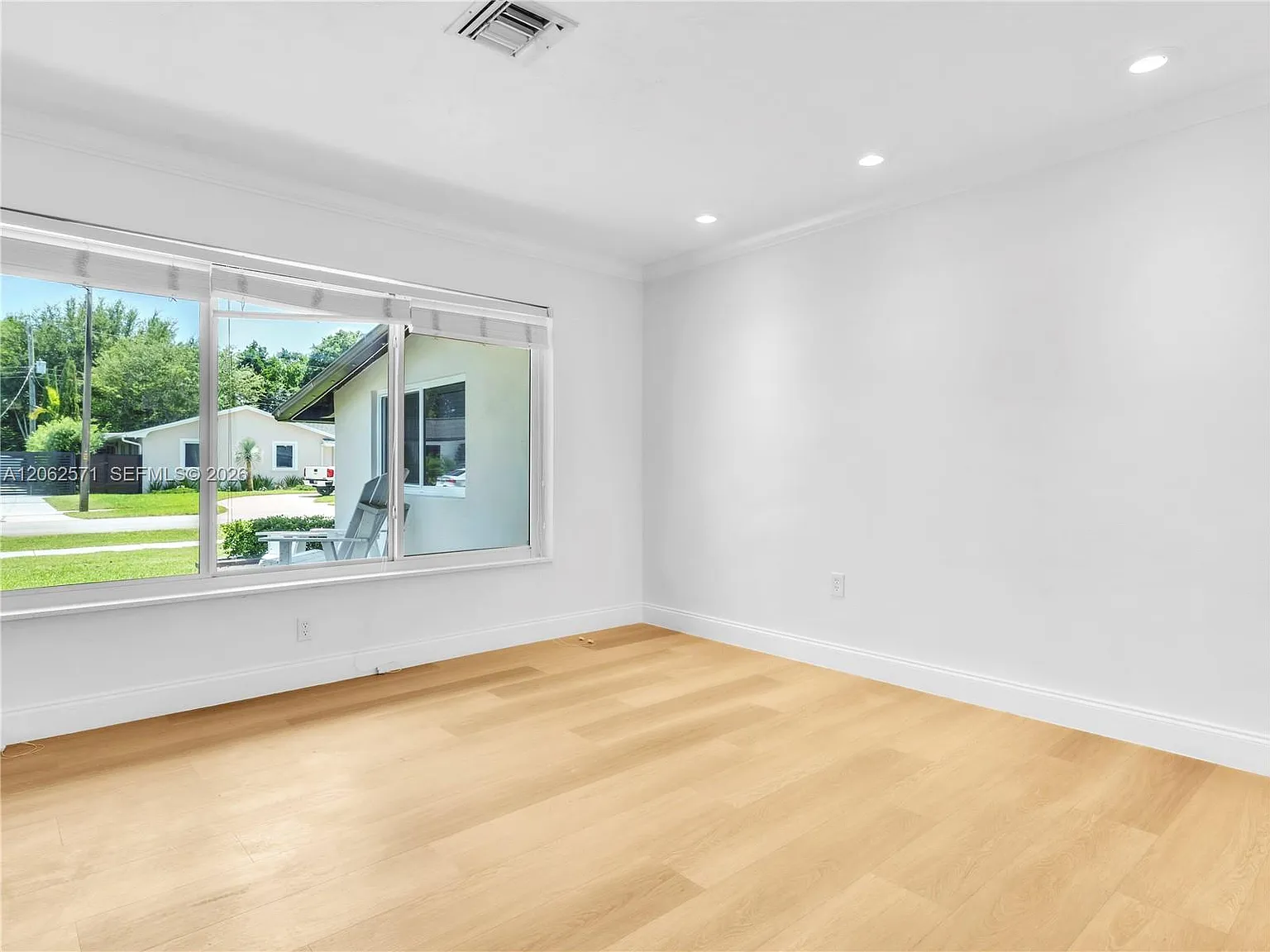 Heftler Homes Sunset Park — Photo 4
