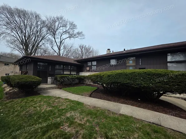 7212 Tilley Dr, Hammond, IN 46324