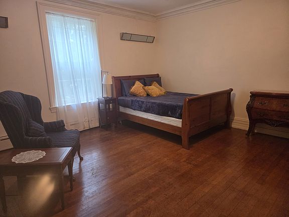 4th image of 1209 East Ave APT 7