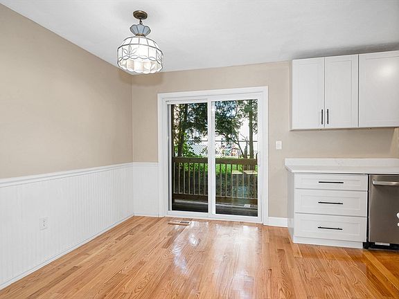 5th image of 38 Farmland Rd #C