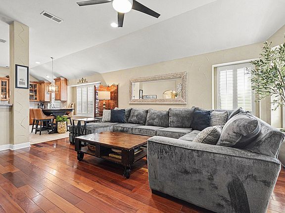 5th image of 2759 Waterway Dr