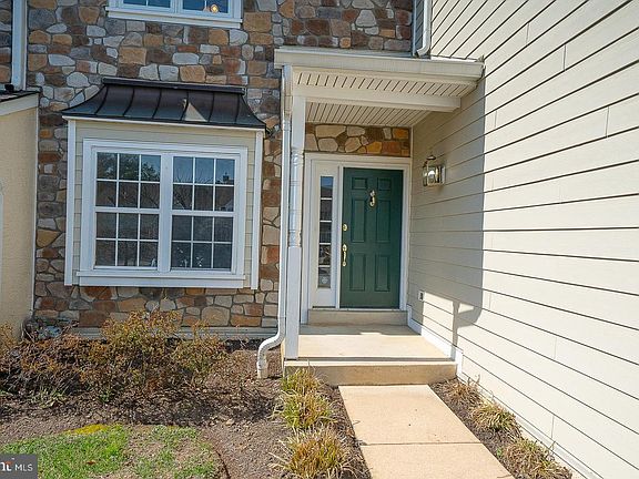 2nd image of 41 Overlook Cir #41