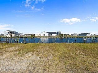 220 Mary Ella Rd, Harkers Island, NC 28531