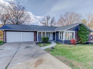 1419 Schulte Rd, Saint Louis, MO 63146