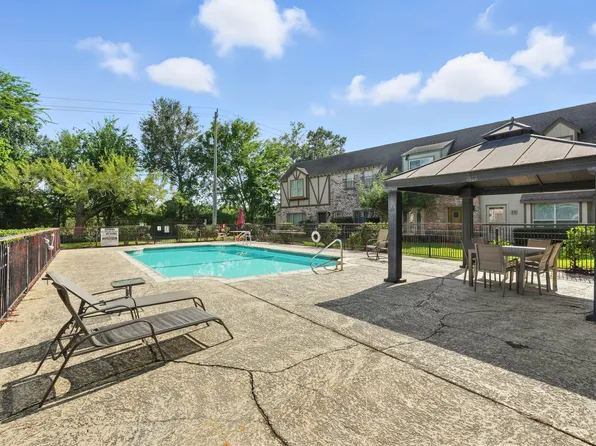 14711 Barryknoll Ln APT 35, Houston, TX 77079