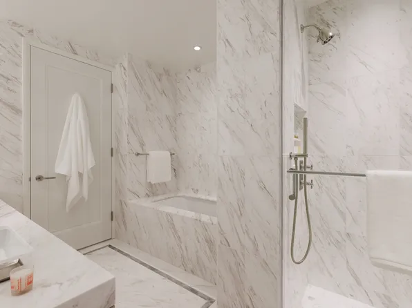 400 East 84th Street image 11 of 25