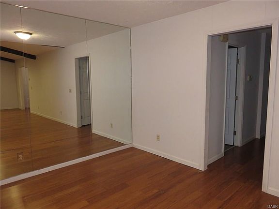 5th image of 670 Pine Needles Dr
