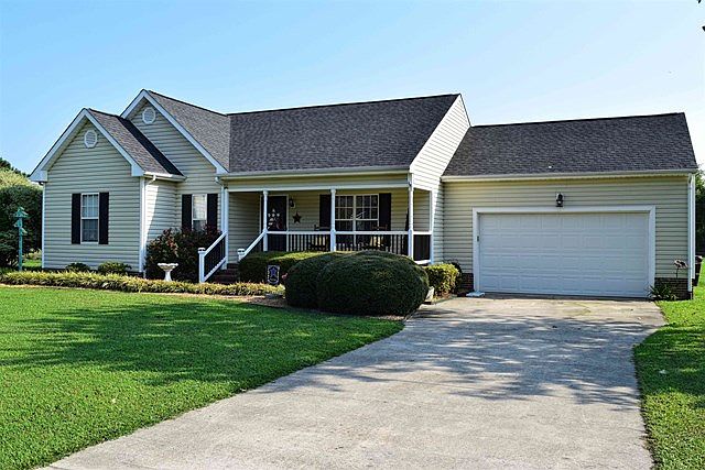 1st image of 300 Earl Dr