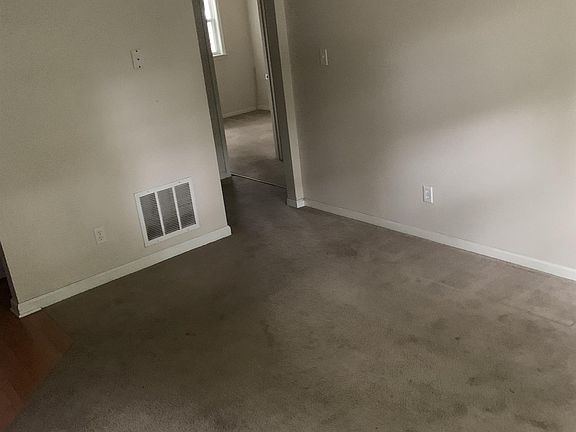 2nd image of 312 N 8th St APT B-1