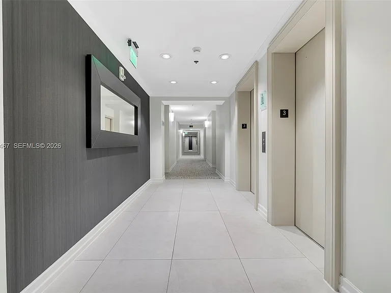 2665 SW 37th Ave #301 — Photo 4